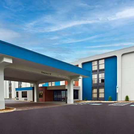 Hampton Inn Стейт Колледж Экстерьер фото