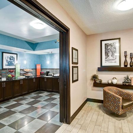 Hampton Inn Стейт Колледж Экстерьер фото