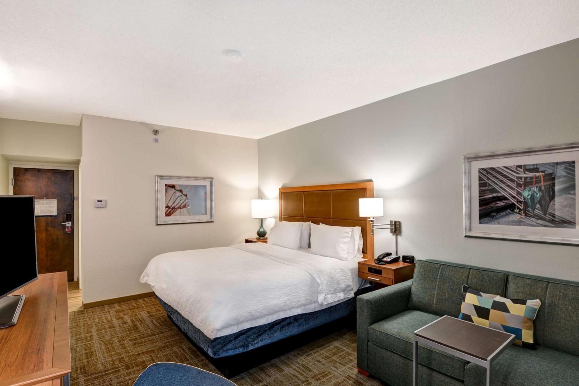 Hampton Inn Стейт Колледж Экстерьер фото