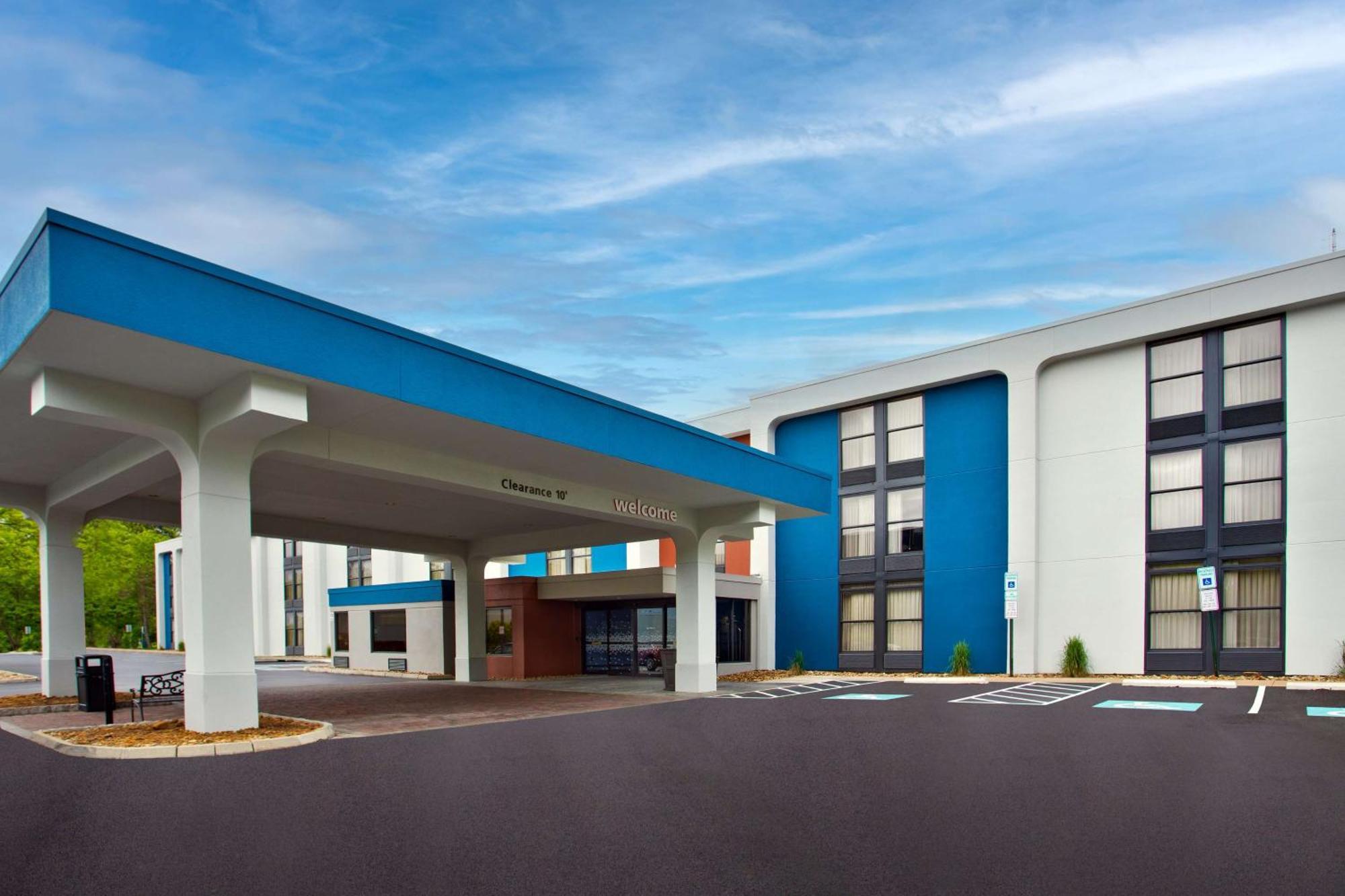 Hampton Inn Стейт Колледж Экстерьер фото