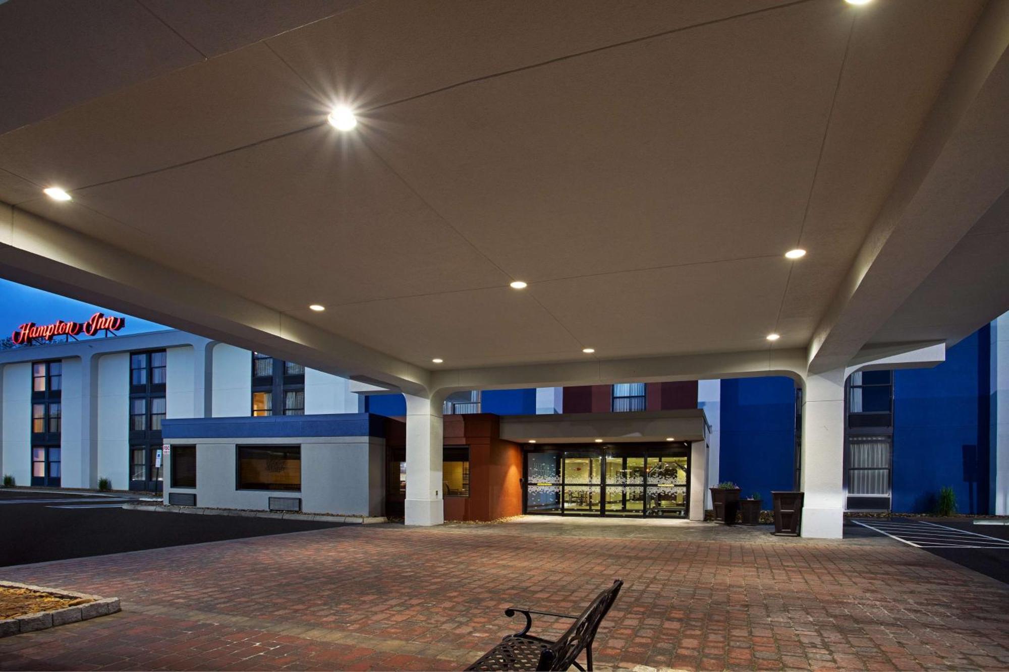 Hampton Inn Стейт Колледж Экстерьер фото