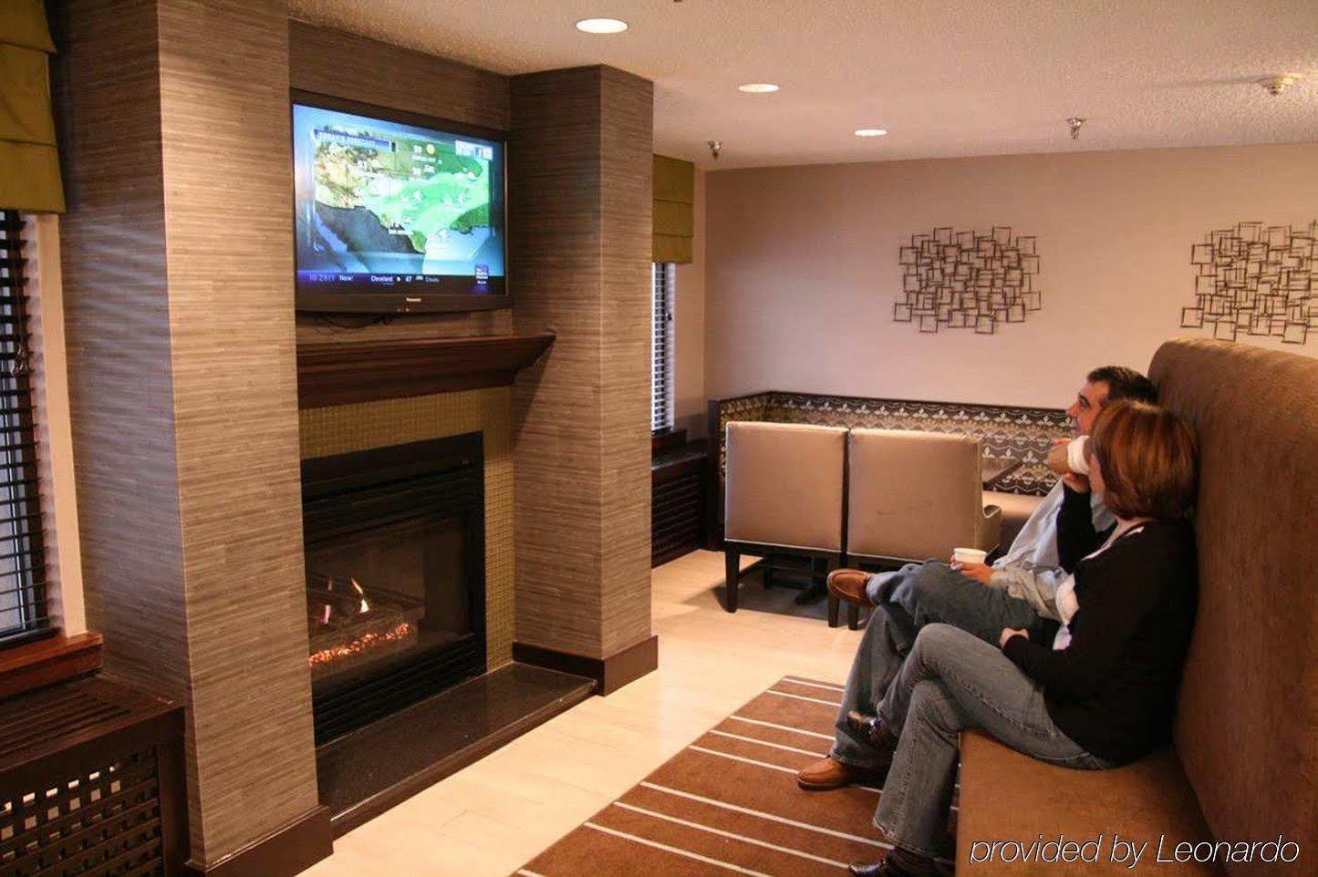 Hampton Inn Стейт Колледж Экстерьер фото